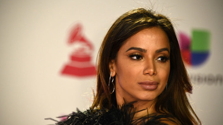 La chanteuse brésilienne Anitta arrive à la 19ème cérémonie des Latin Grammy Awards à Las Vegas © Bridget Bennett / AFP
