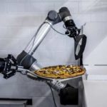 Le robot de Pazzi © Courtesy of EKIM / Pazzi