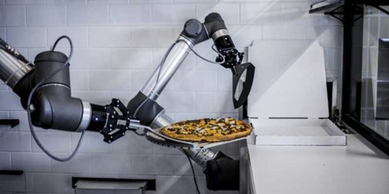 Le robot de Pazzi © Courtesy of EKIM / Pazzi